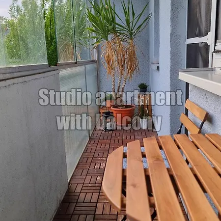 Peter & Free Parking Любляна