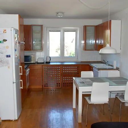 Peter & Free Parking Апартаменты Любляна